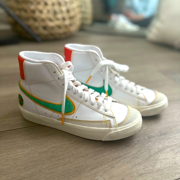 Nike Blazer Mid 77 - Roswell Rayguns - Amazing Cond.- Youth Size 4.5 - Picture 2 of 10